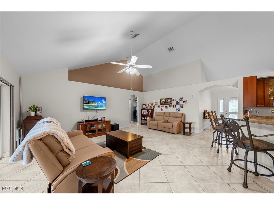 90 24th Avenue NE Naples FL 34120 2025013309 image5