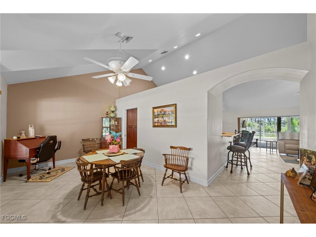 90 24th Avenue NE Naples FL 34120 2025013309 image6