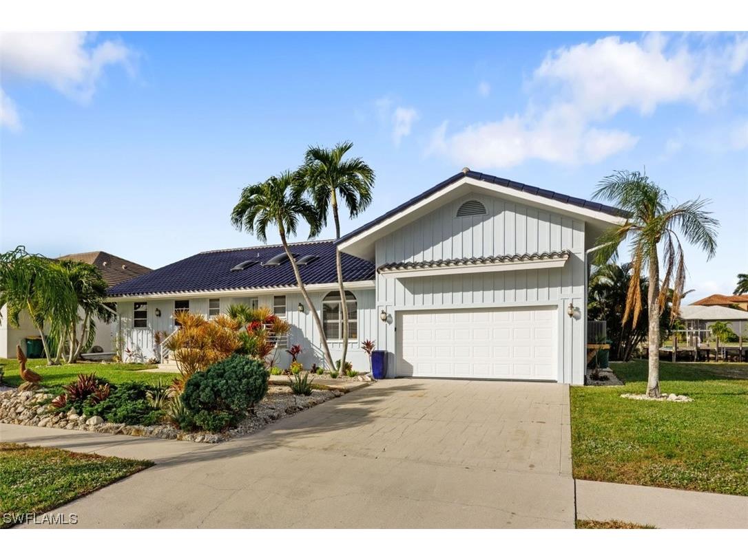 90 Lamplighter Drive Marco Island FL 34145 223093697 image1