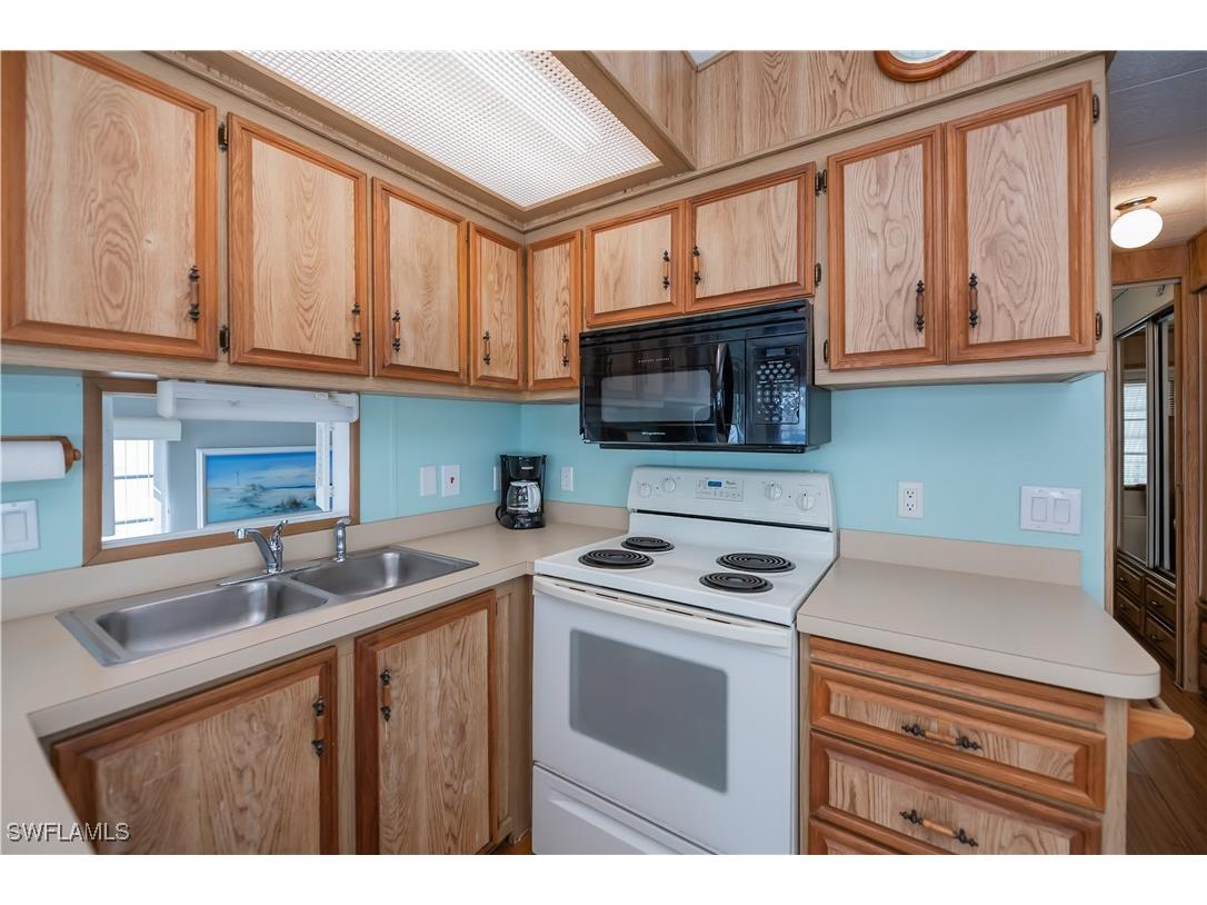 90 Lofty Lane North Fort Myers FL 33903 225043638 image10