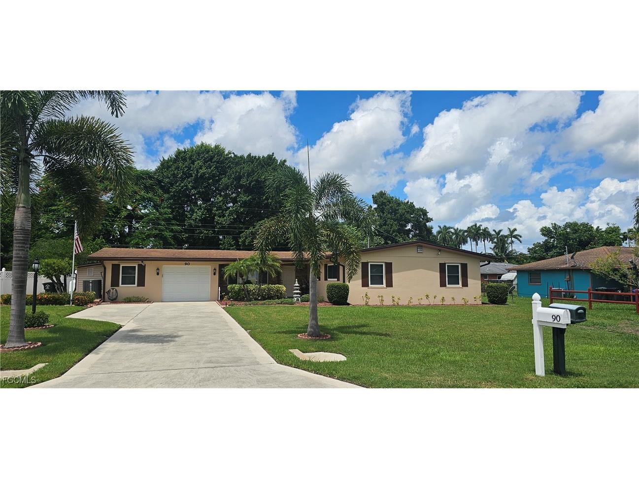 90 Palm Tree Terrace Fort Myers FL 33905 225063188 image1