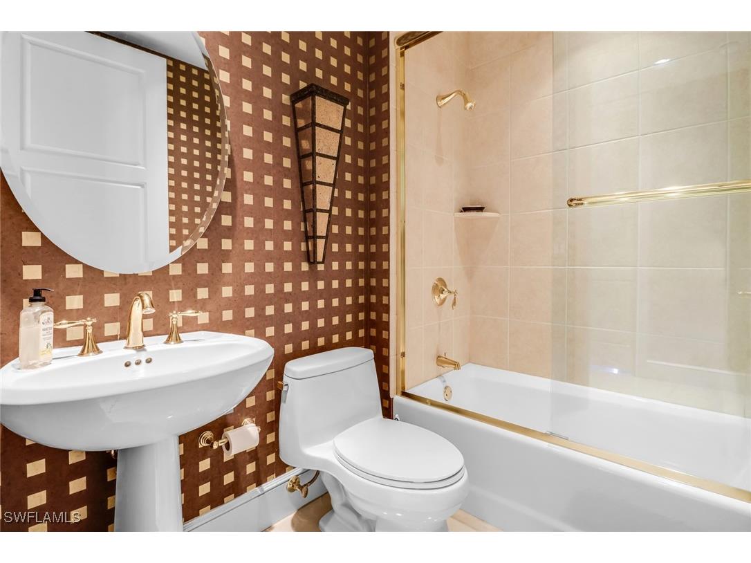 900 5th Avenue S #302 Naples FL 34102 225050705 image12