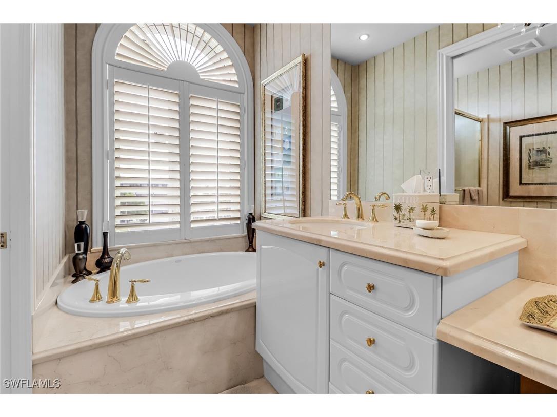 900 5th Avenue S #302 Naples FL 34102 225050705 image17