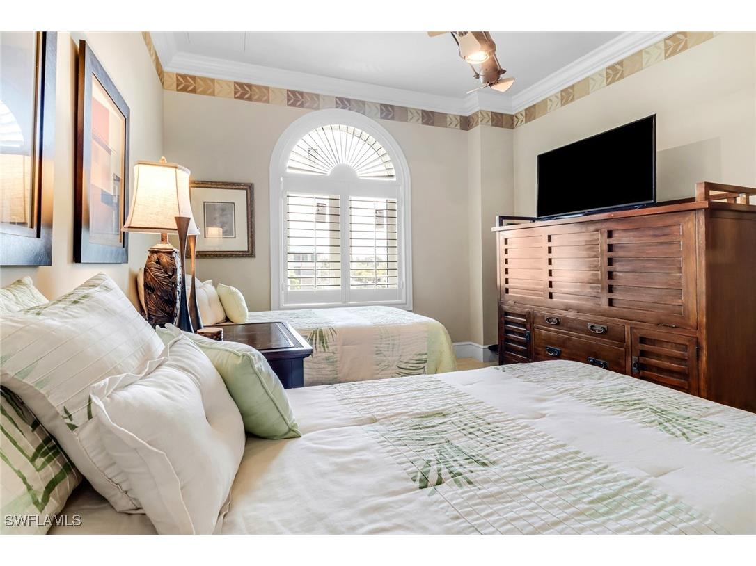 900 5th Avenue S #302 Naples FL 34102 225050705 image24