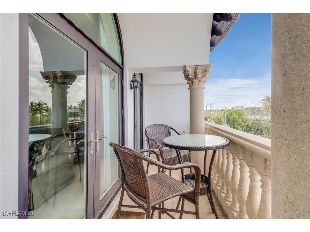 900 5th Avenue S #302 Naples FL 34102 225050705 image27