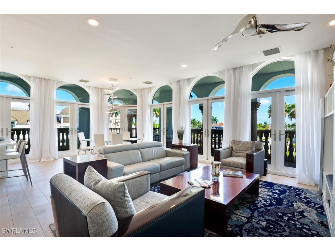 900 5th Avenue S #303 Naples FL 34102 226001313 image1