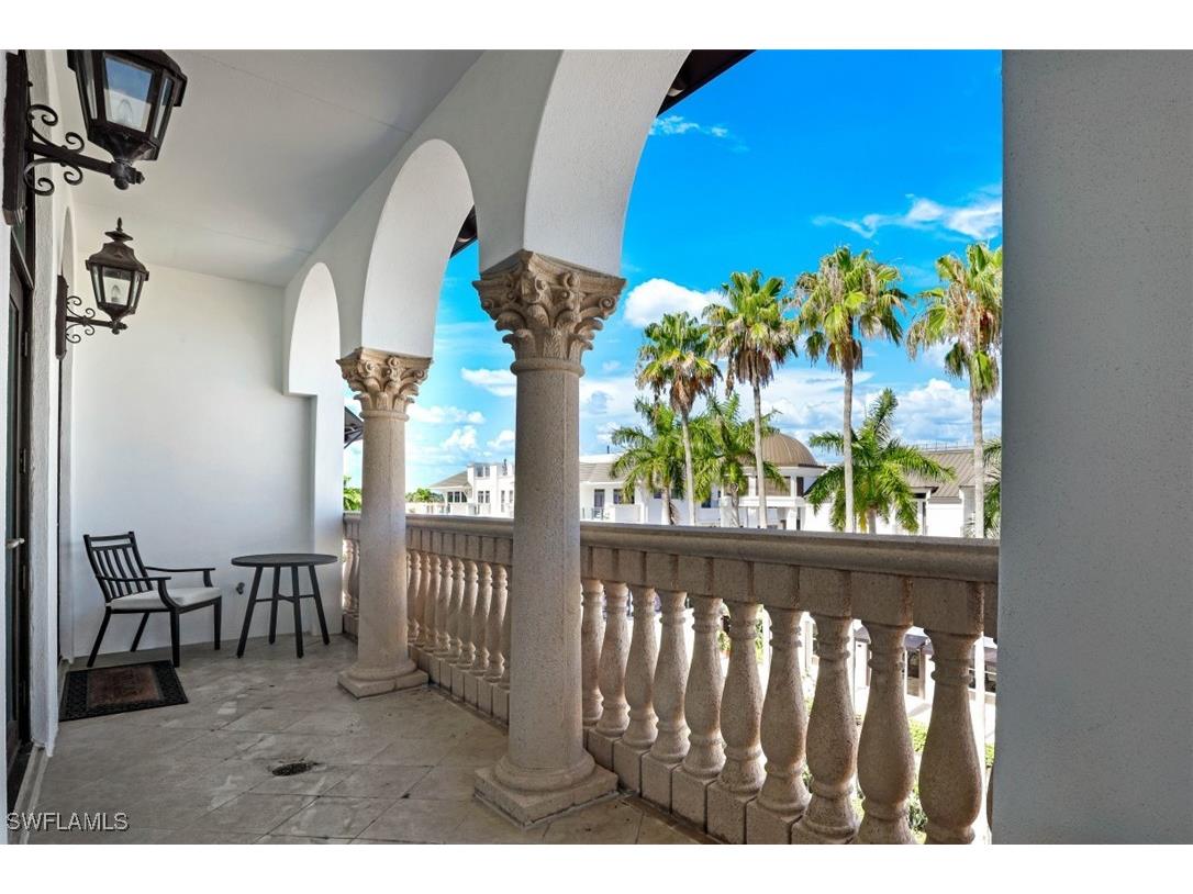 900 5th Avenue S #303 Naples FL 34102 226001313 image17