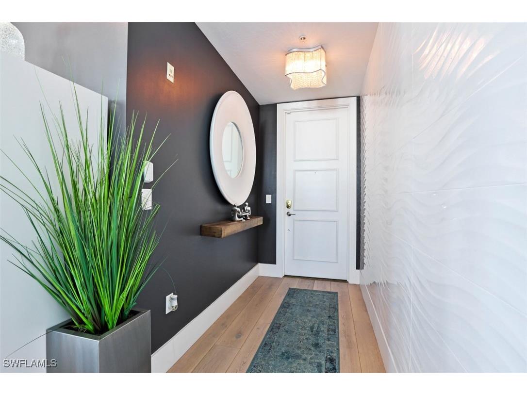 900 5th Avenue S #303 Naples FL 34102 226001313 image2