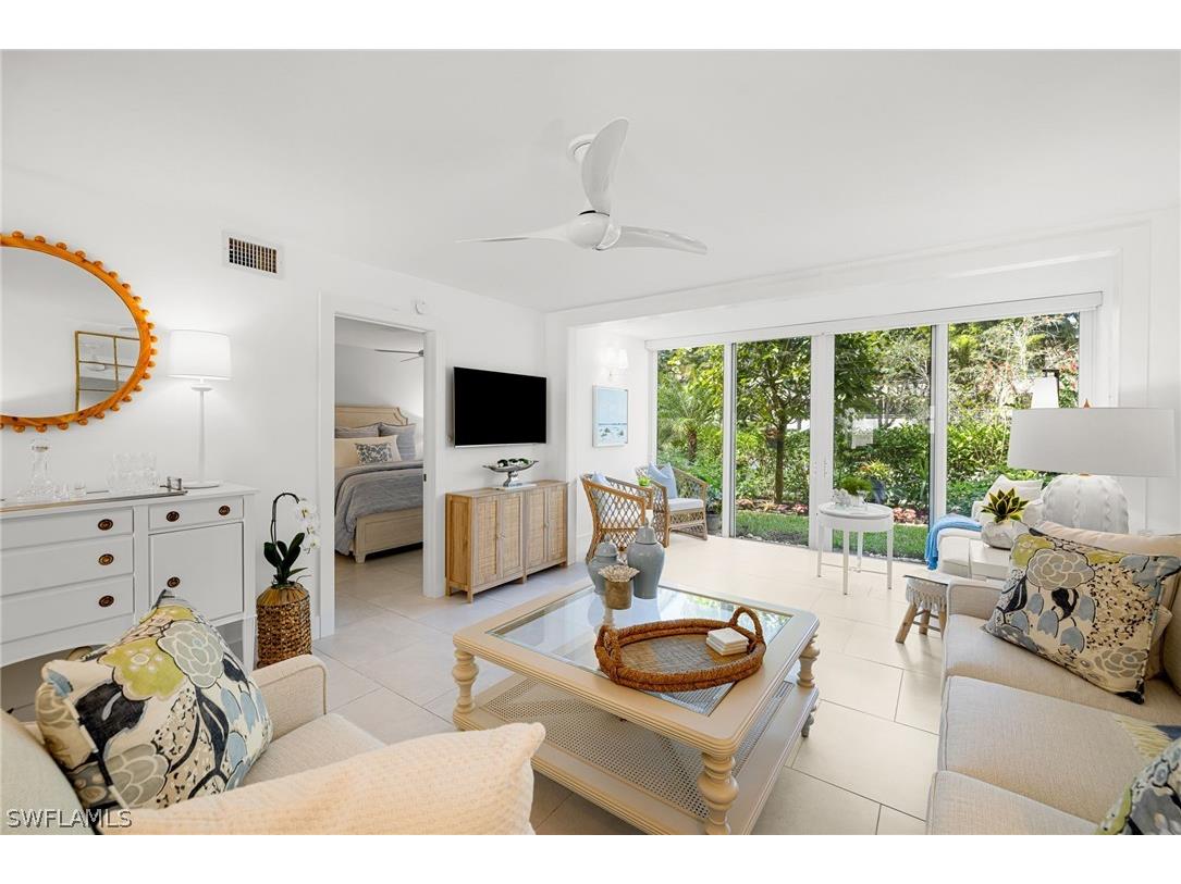 900 8th Avenue S #105 Naples FL 34102 224027728 image1