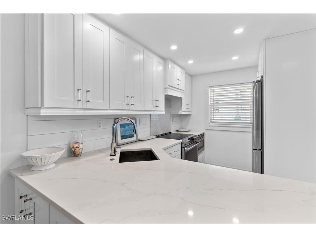 900 8th Avenue S #105 Naples FL 34102 225062067 image7