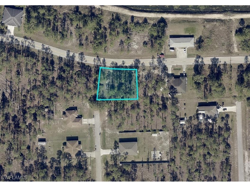 900-902 E 12th Street Lehigh Acres FL 33972 223083707 image1