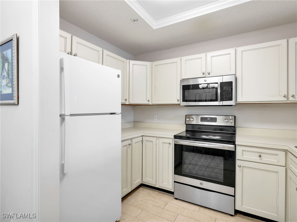 900 Arbor Lake Drive #9-301 Naples FL 34110 225082875 image16