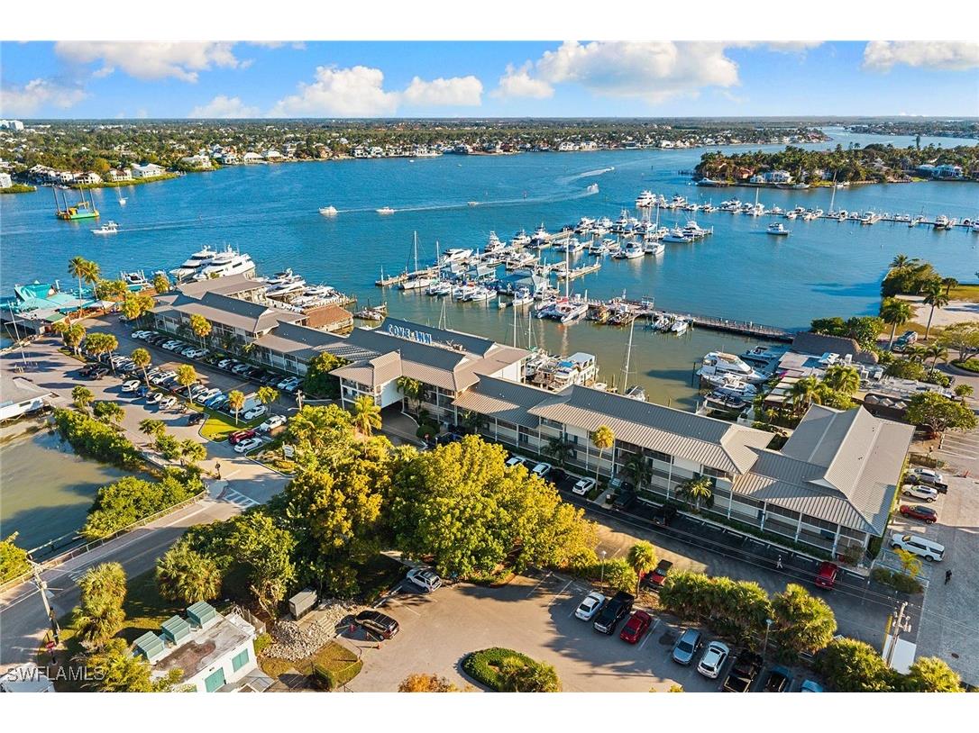 900 Broad Avenue S #110 Naples FL 34102 226002000 image1