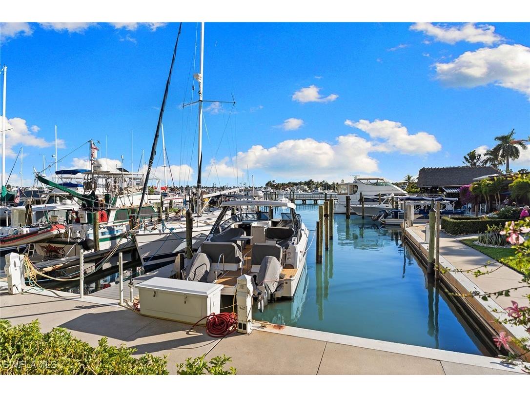 900 Broad Avenue S #110 Naples FL 34102 226002000 image19