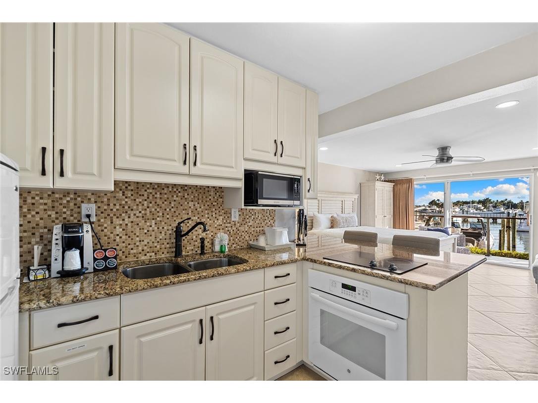 900 Broad Avenue S #110 Naples FL 34102 226002000 image24