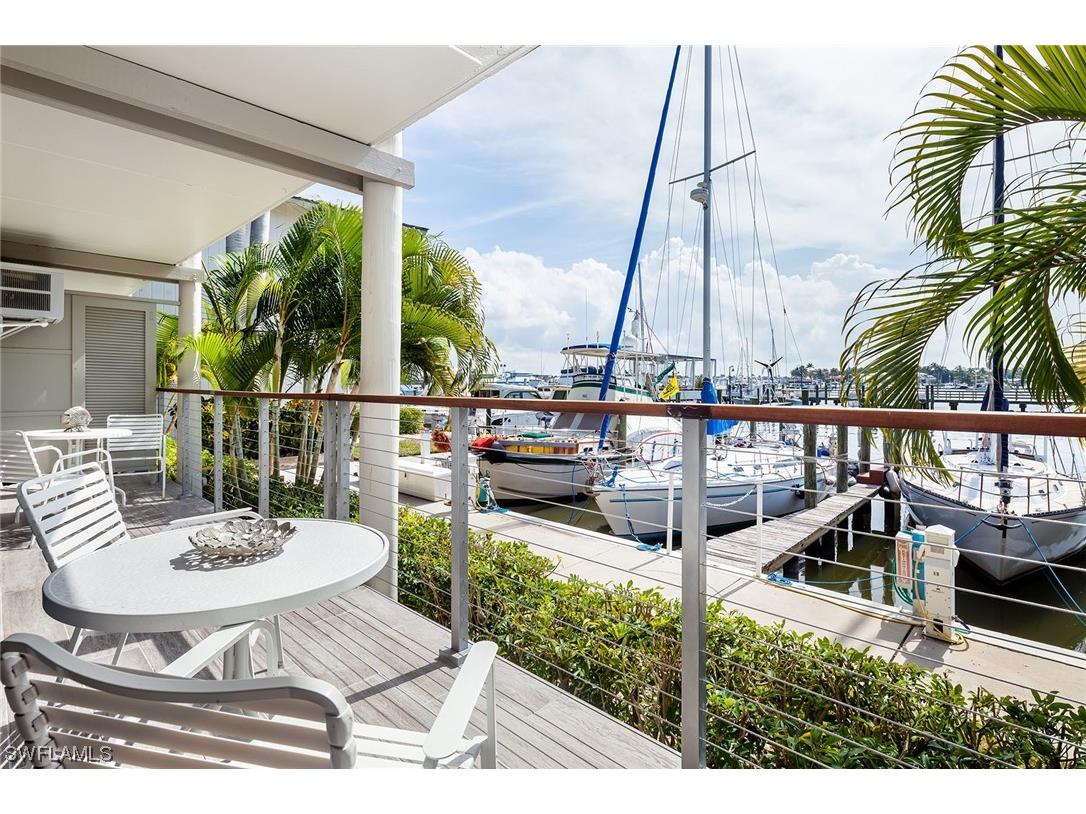 900 Broad Avenue S #114/112 Naples FL 34102 223056387 image1