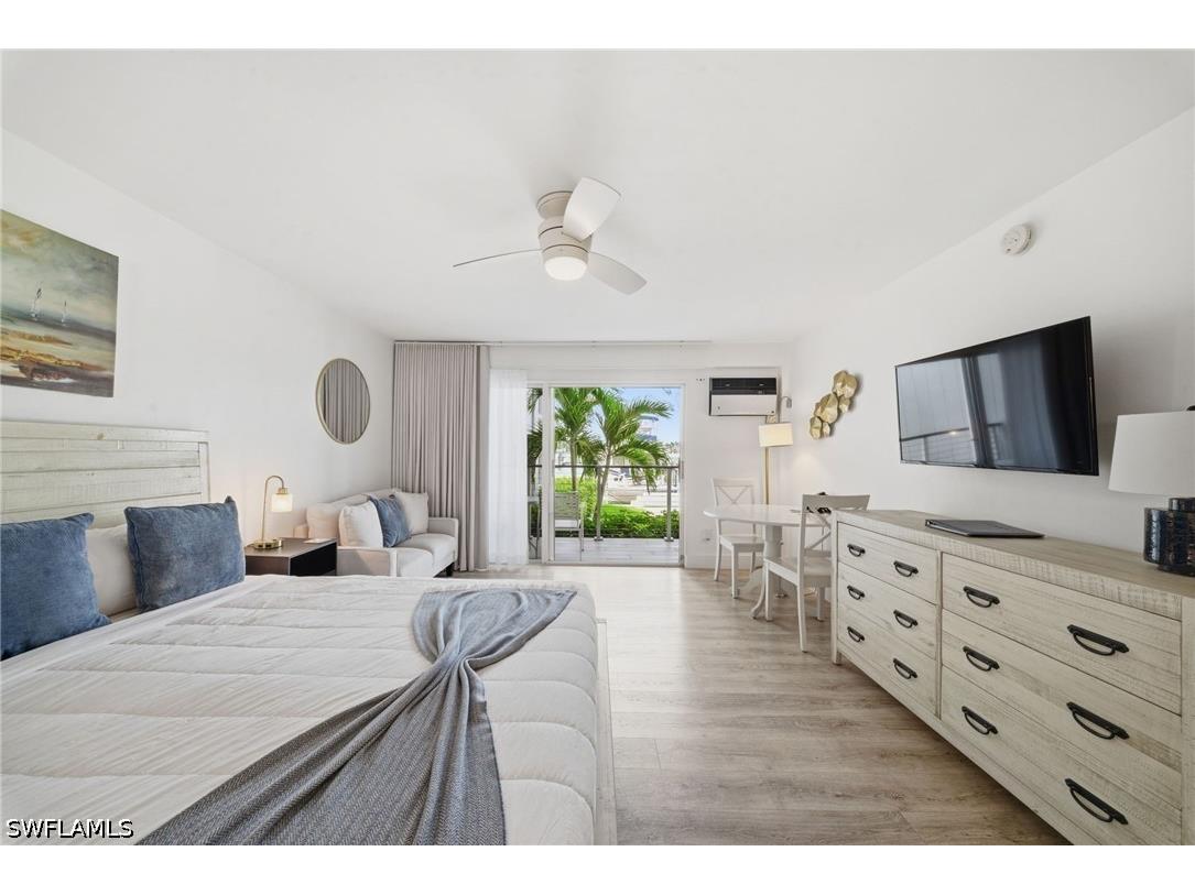 900 Broad Avenue S #117 Naples FL 34102 226019629 image22