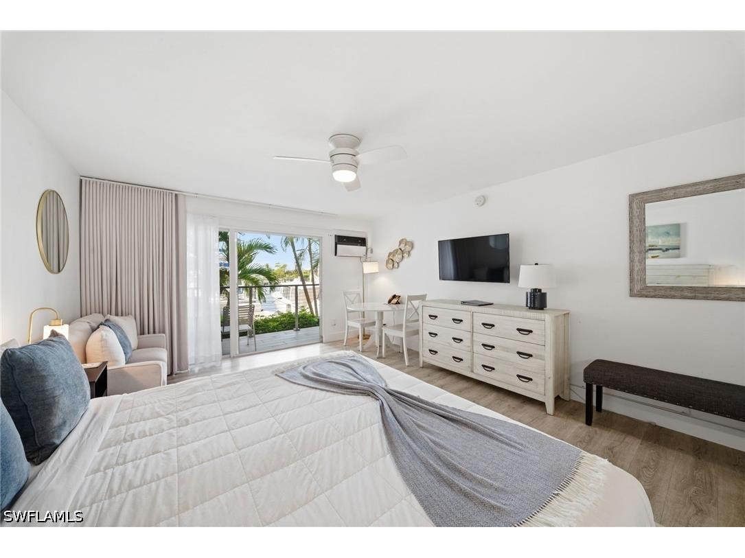 900 Broad Avenue S #117 Naples FL 34102 226019629 image23