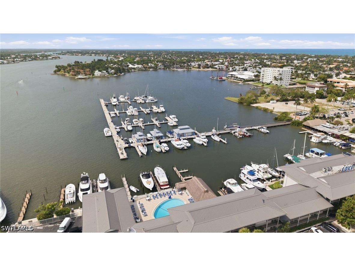 900 Broad Avenue S #117 Naples FL 34102 226019629 image40