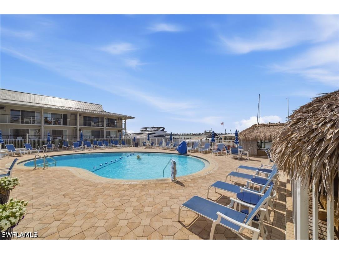 900 Broad Avenue S #117 Naples FL 34102 226019629 image8