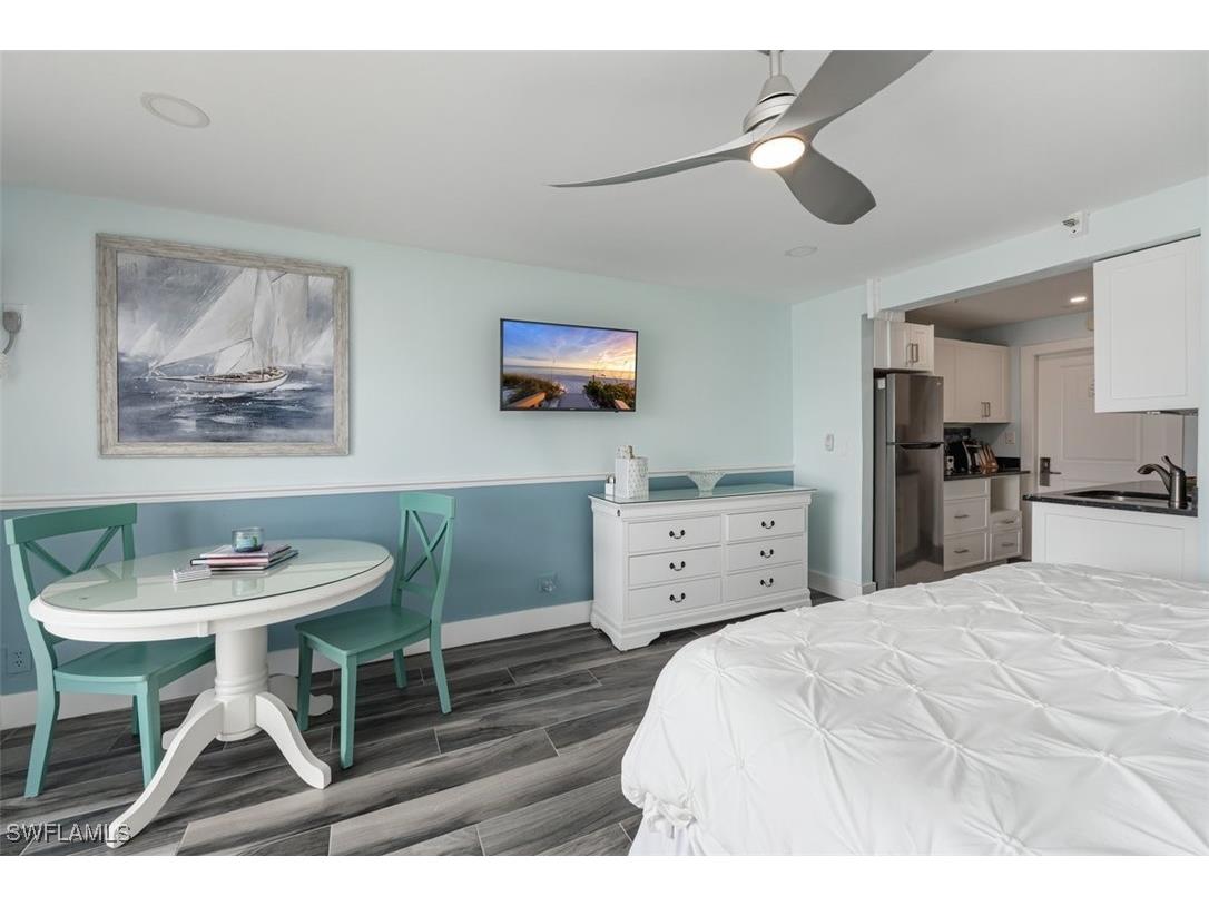 900 Broad Avenue S #125 Naples FL 34102 225077453 image3