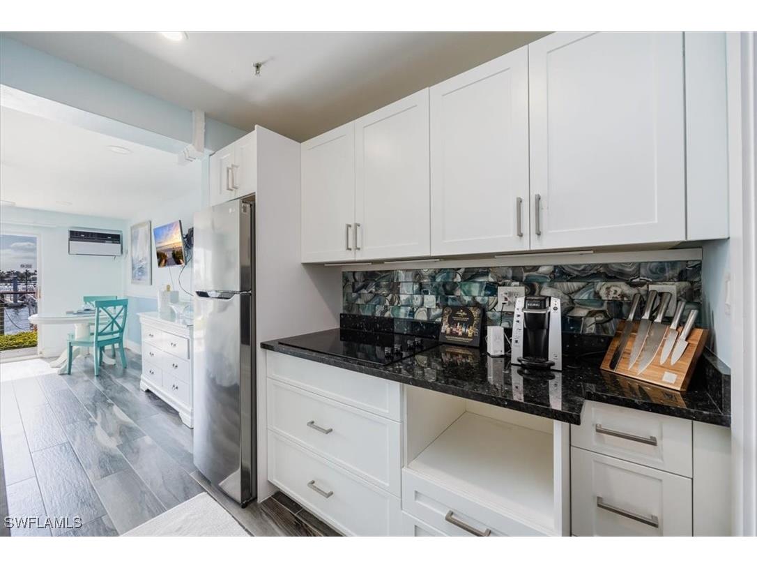 900 Broad Avenue S #125 Naples FL 34102 225077453 image4