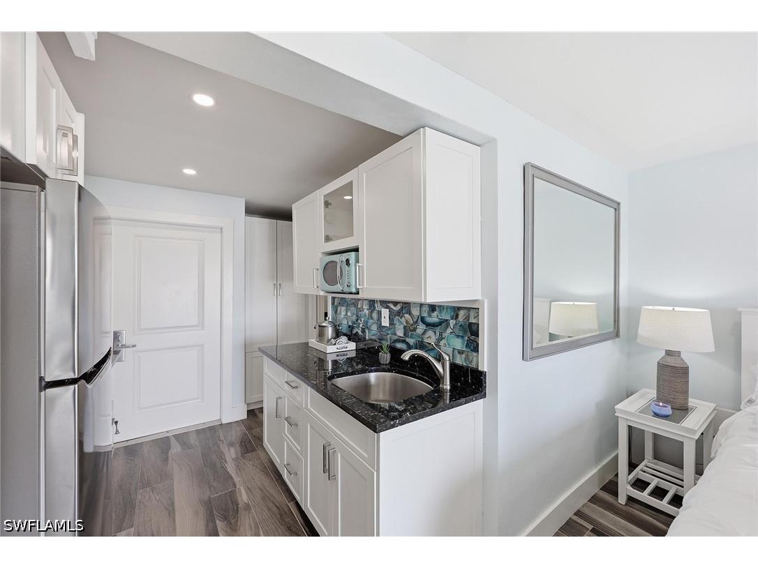 900 Broad Avenue S #125 Naples FL 34102 226021422 image6