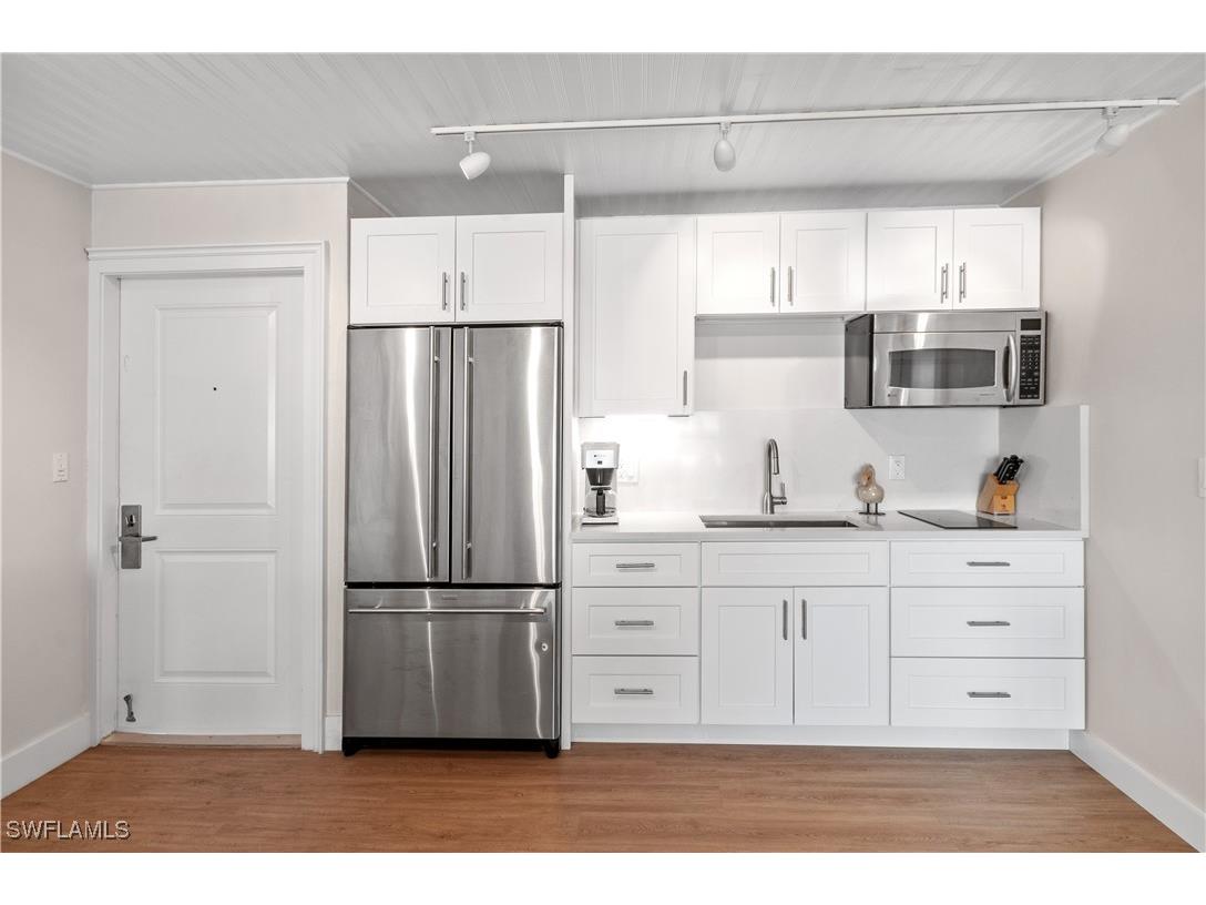 900 Broad Avenue S #133/134 Naples FL 34102 225067687 image5