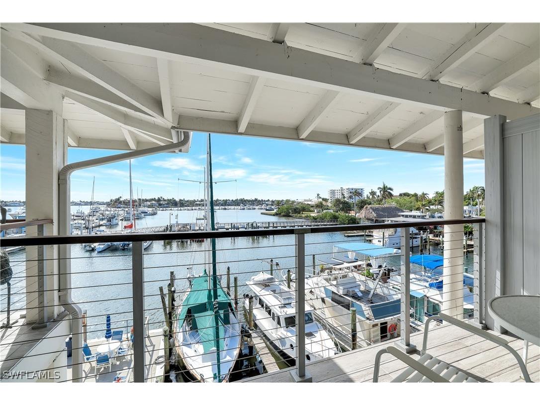 900 Broad Avenue S #320 Naples FL 34102 226007753 image1