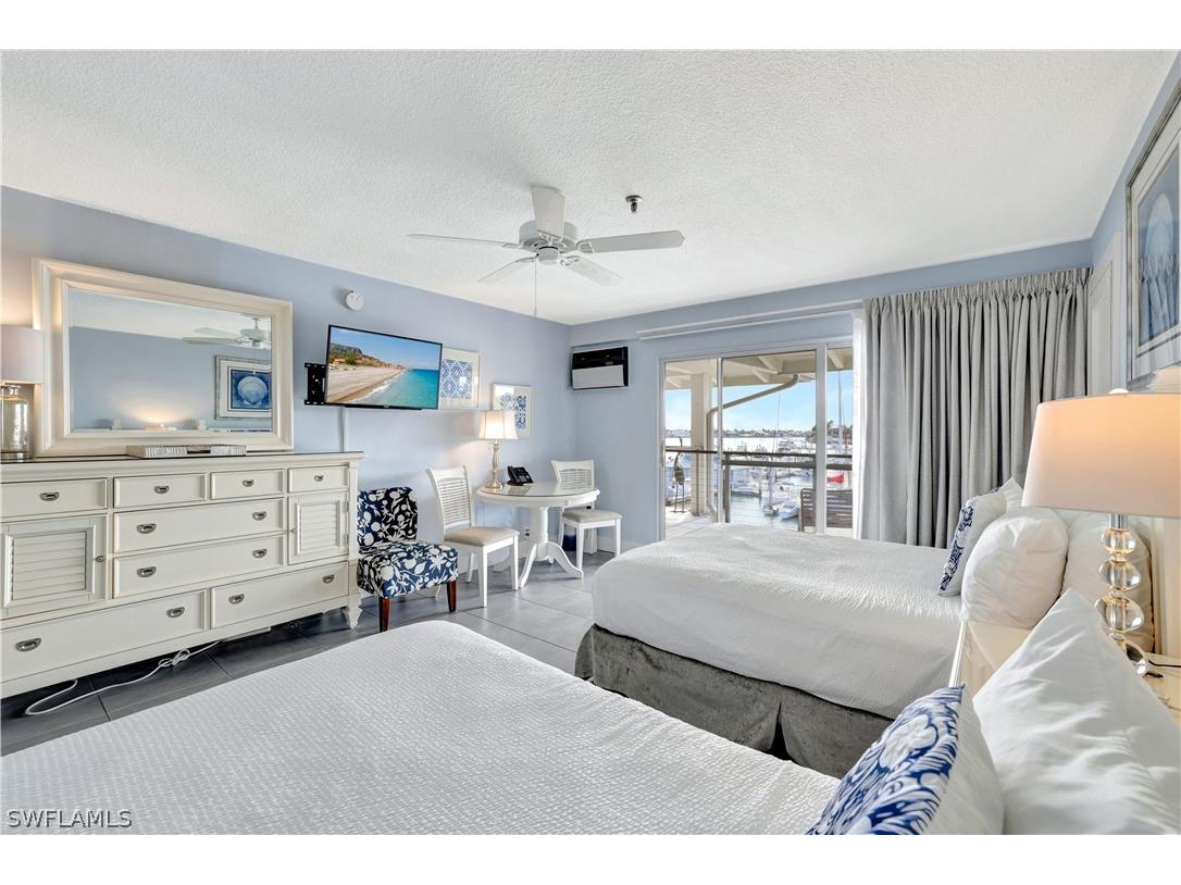 900 Broad Avenue S #320 Naples FL 34102 226007753 image3