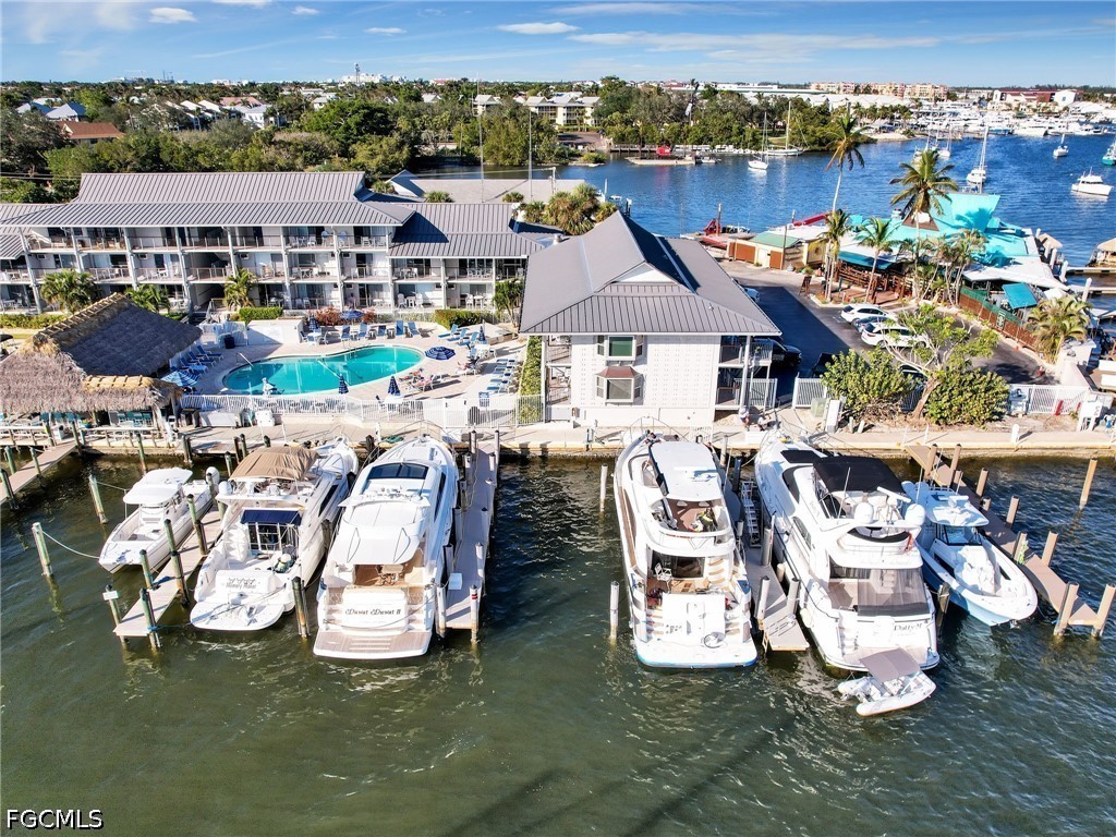 900 Broad Avenue S Naples FL 34102 2026016696 image3