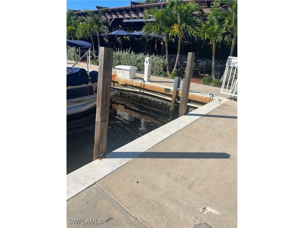 900 Broad Avenue S Naples FL 34102 225076651 image3