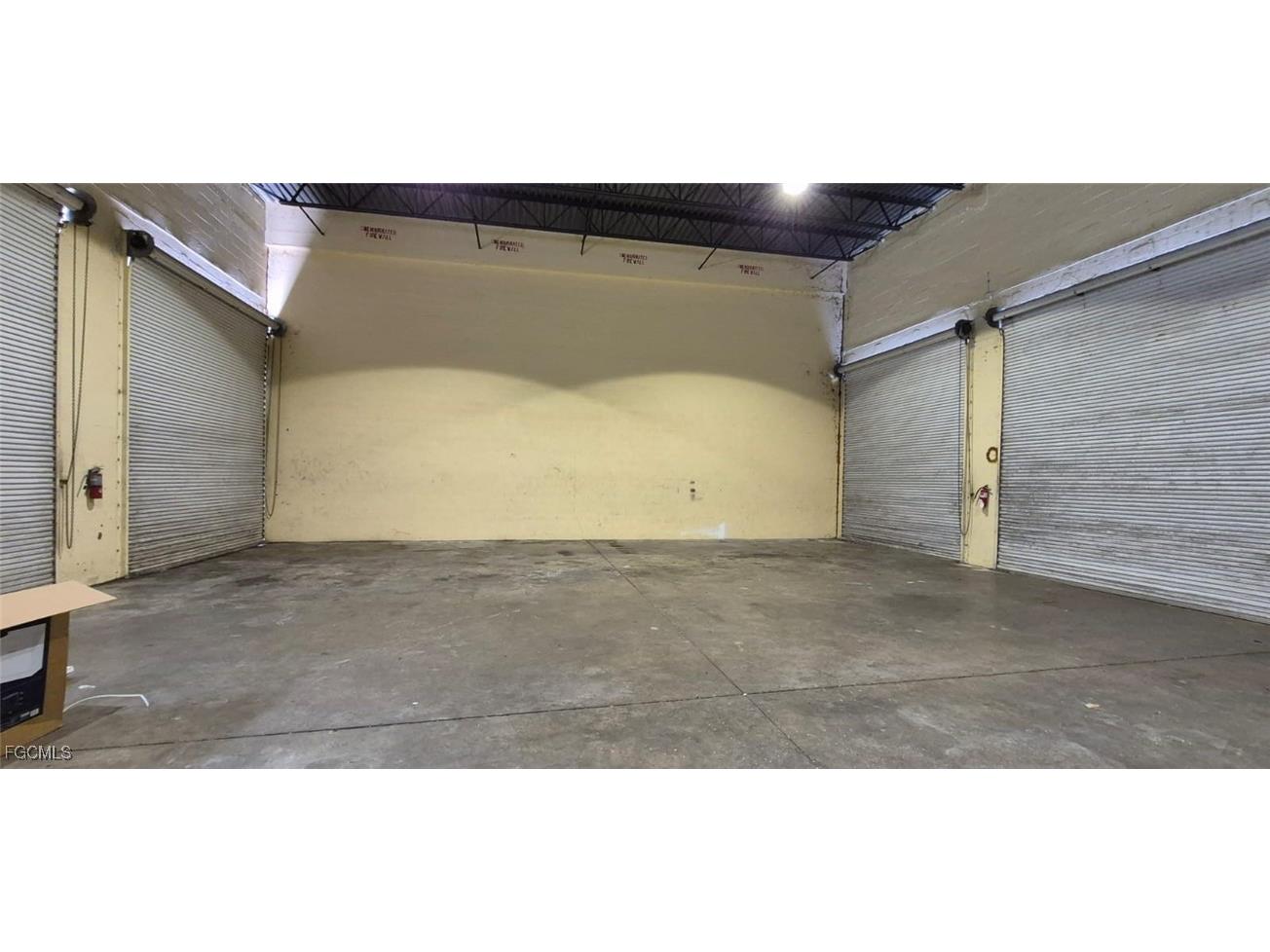 900 Ceitus Terrace Cape Coral FL 33991 2025014401 image6