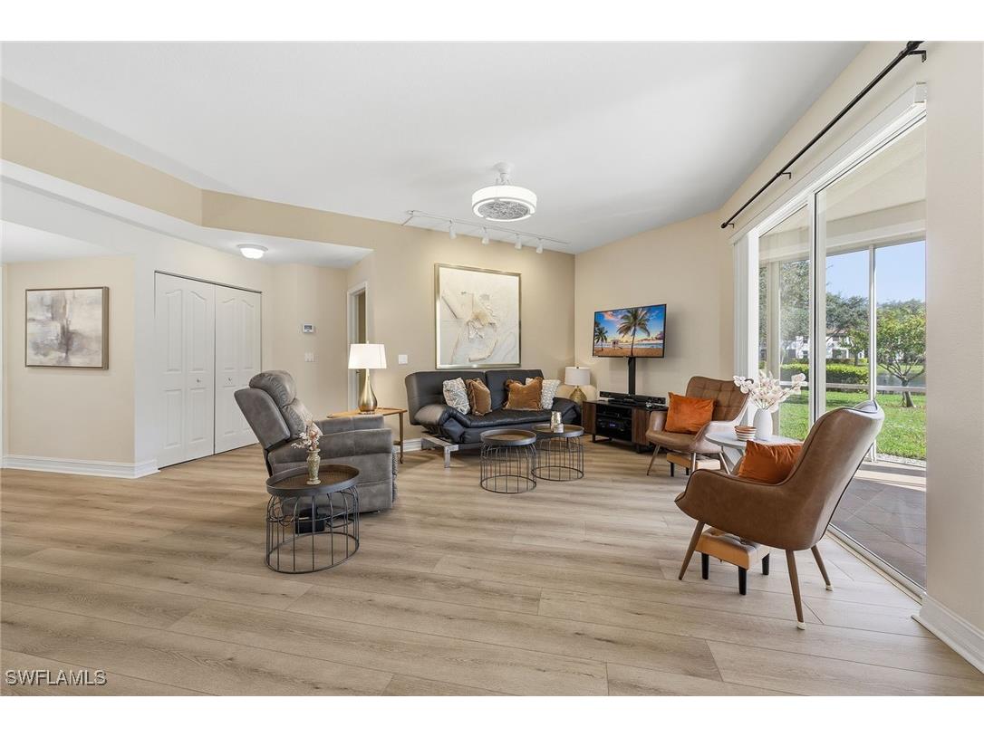 900 Diamond Circle #905 Naples FL 34110 225078661 image14