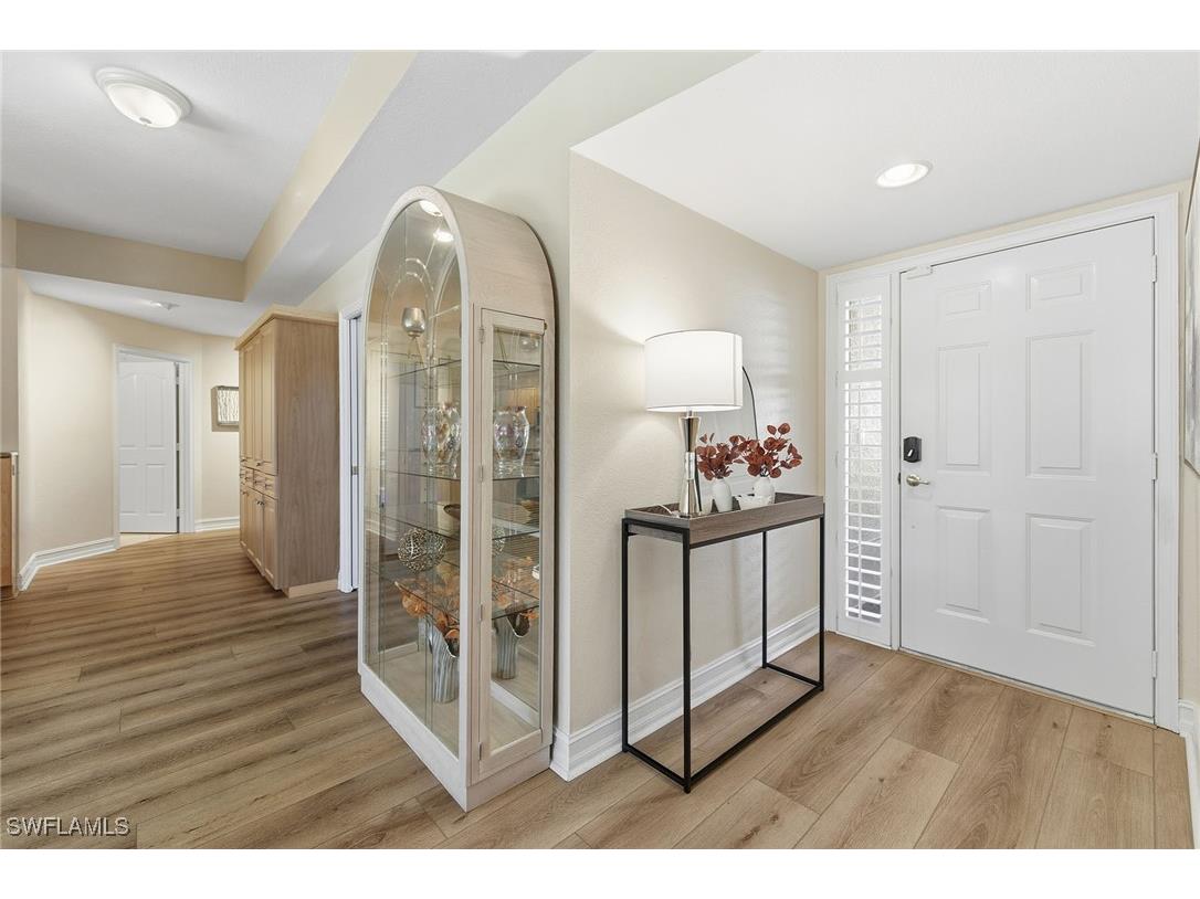 900 Diamond Circle #905 Naples FL 34110 225078661 image16