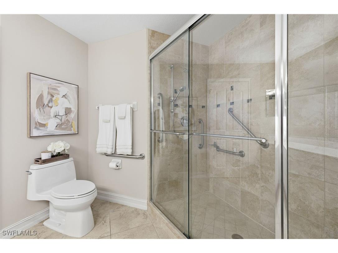 900 Diamond Circle #905 Naples FL 34110 225078661 image21