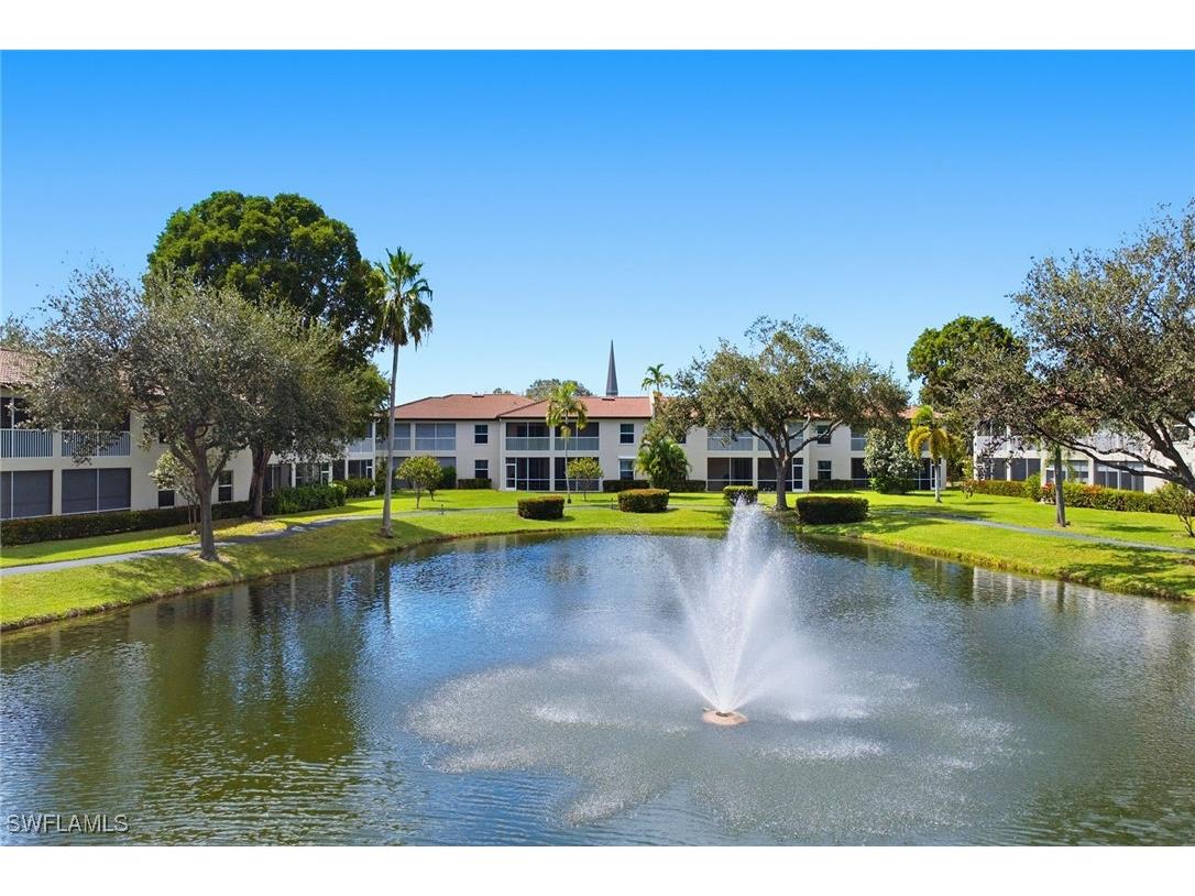 900 Diamond Circle #905 Naples FL 34110 225078661 image4