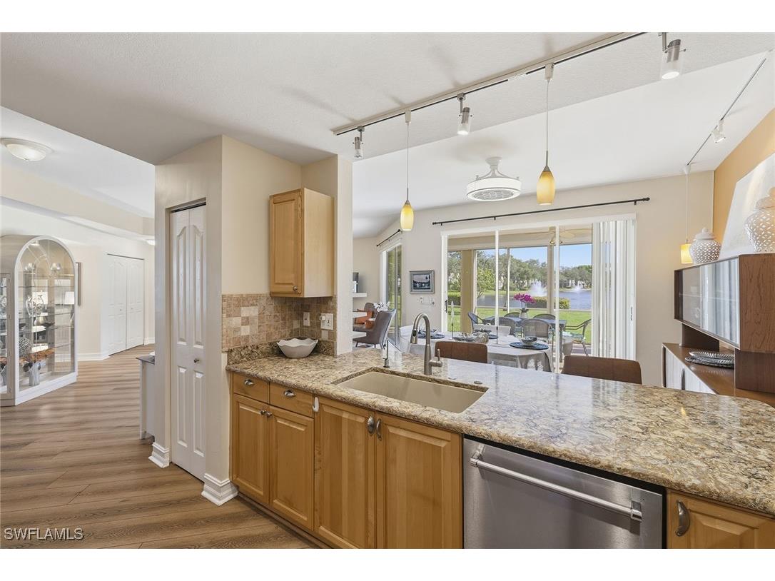 900 Diamond Circle #905 Naples FL 34110 225078661 image5