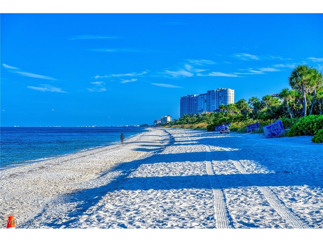 900 L Ambiance Circle #9-106 Naples FL 34108 225082068 image32