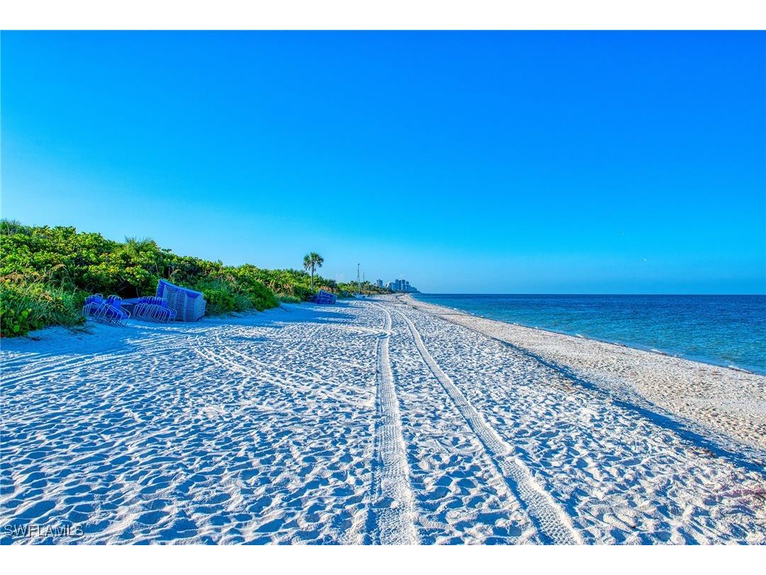 900 L Ambiance Circle #9-106 Naples FL 34108 225082068 image33