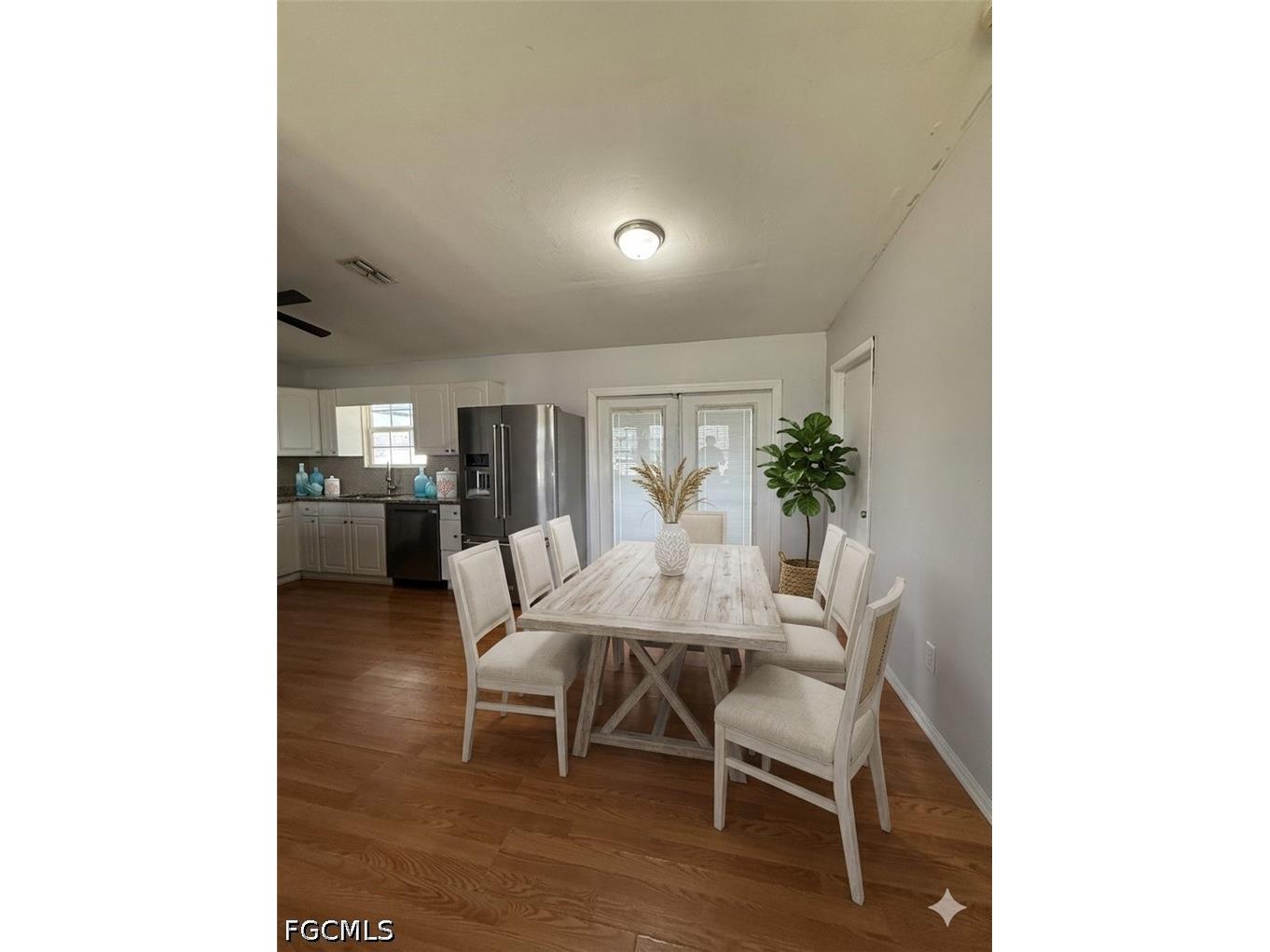 900 NE 18th Terrace Cape Coral FL 33909 2026020576 image4