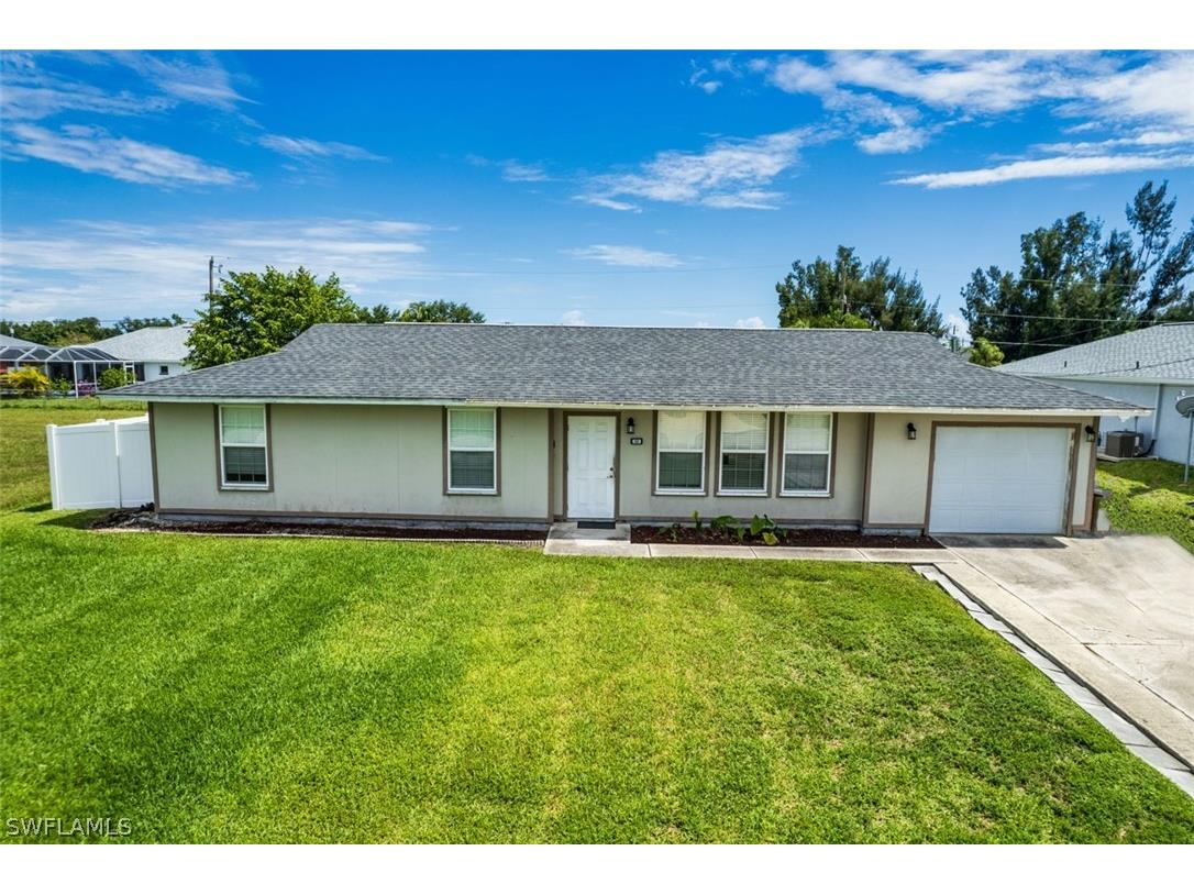 900 NE 18th Terrace Cape Coral FL 33909 224046494 image1