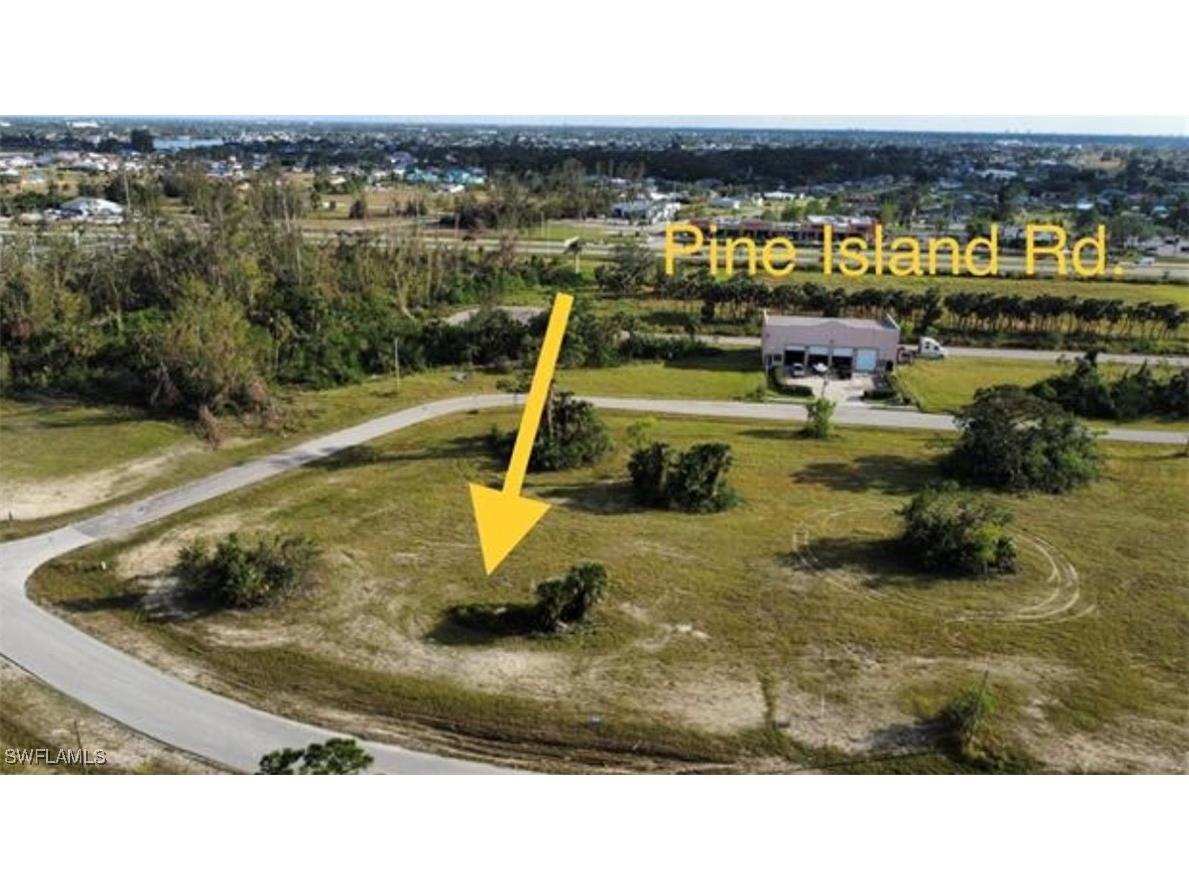 900 SW 4th Terrace Cape Coral FL 33991 224095187 image1