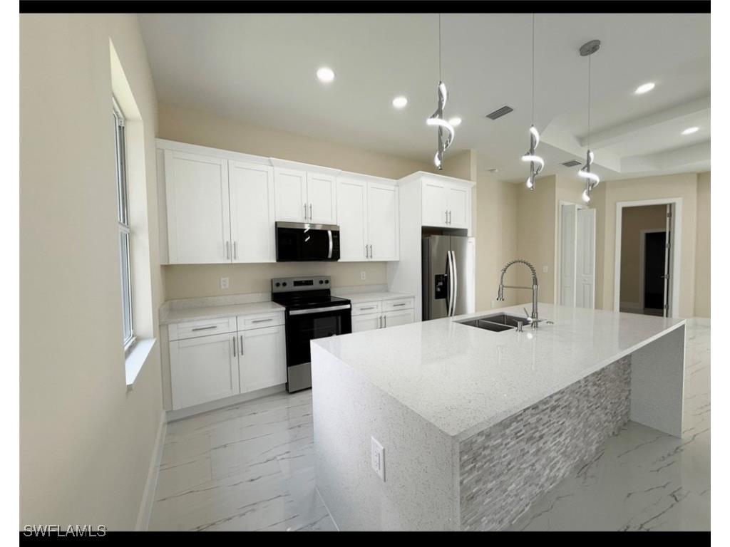 900 Sunniland Boulevard W Lehigh Acres FL 33971 225011490 image2