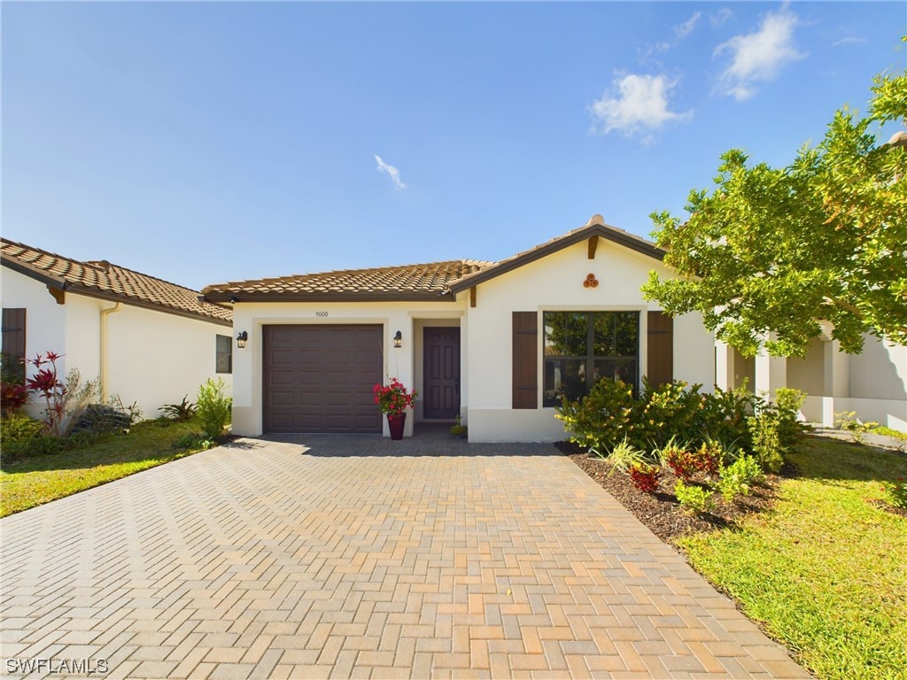 9000 Madrid Circle Naples FL 34104 224011371 image1