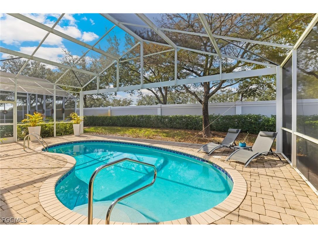 9004 Springview Loop Estero FL 33928 2026008615 image1