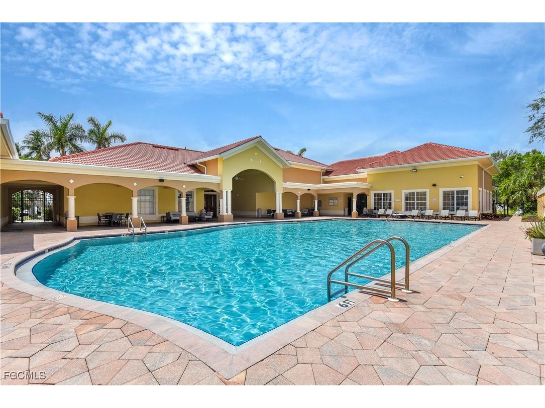 9005 Colby Drive #1907 Fort Myers FL 33919 2025002574 image1
