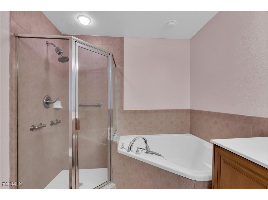 9005 Colby Drive #1907 Fort Myers FL 33919 2025002574 image11