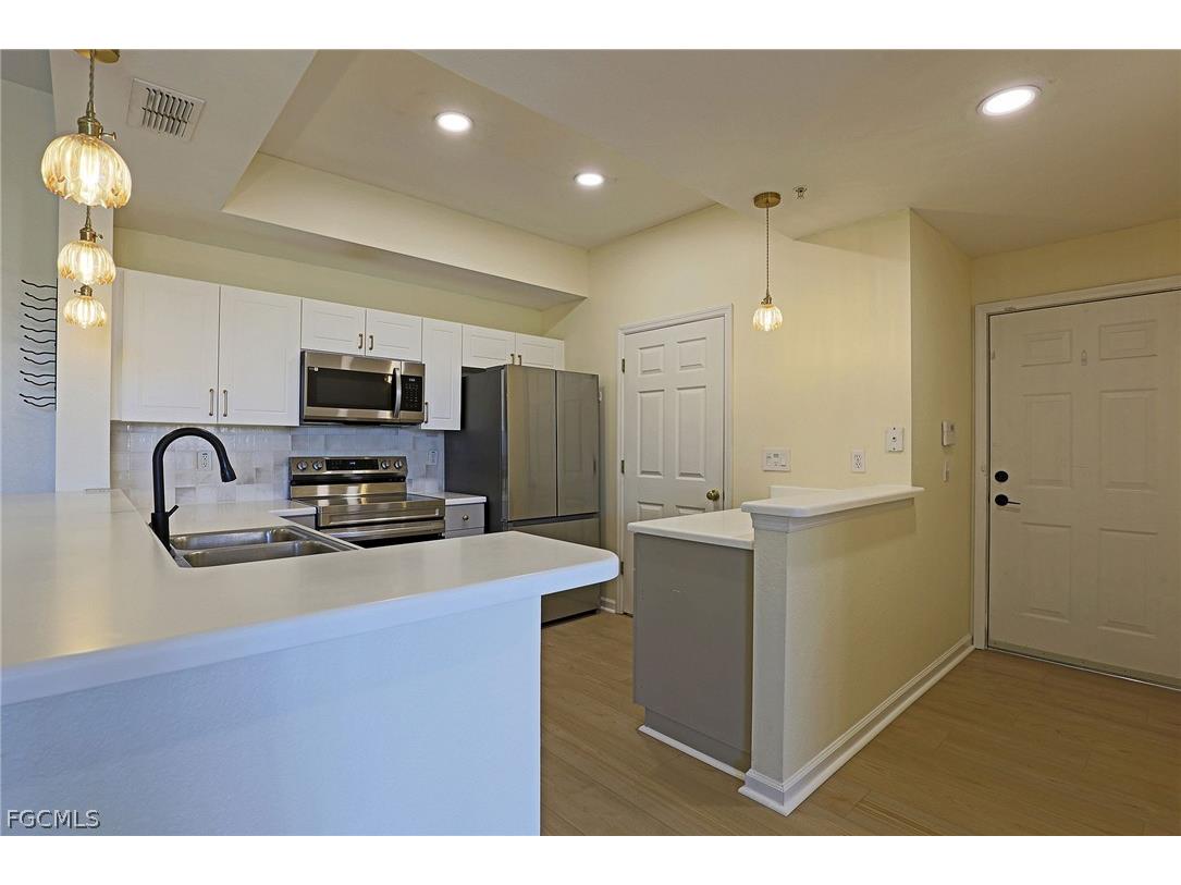 9005 Colby Drive #1919 Fort Myers FL 33919 2026007629 image3