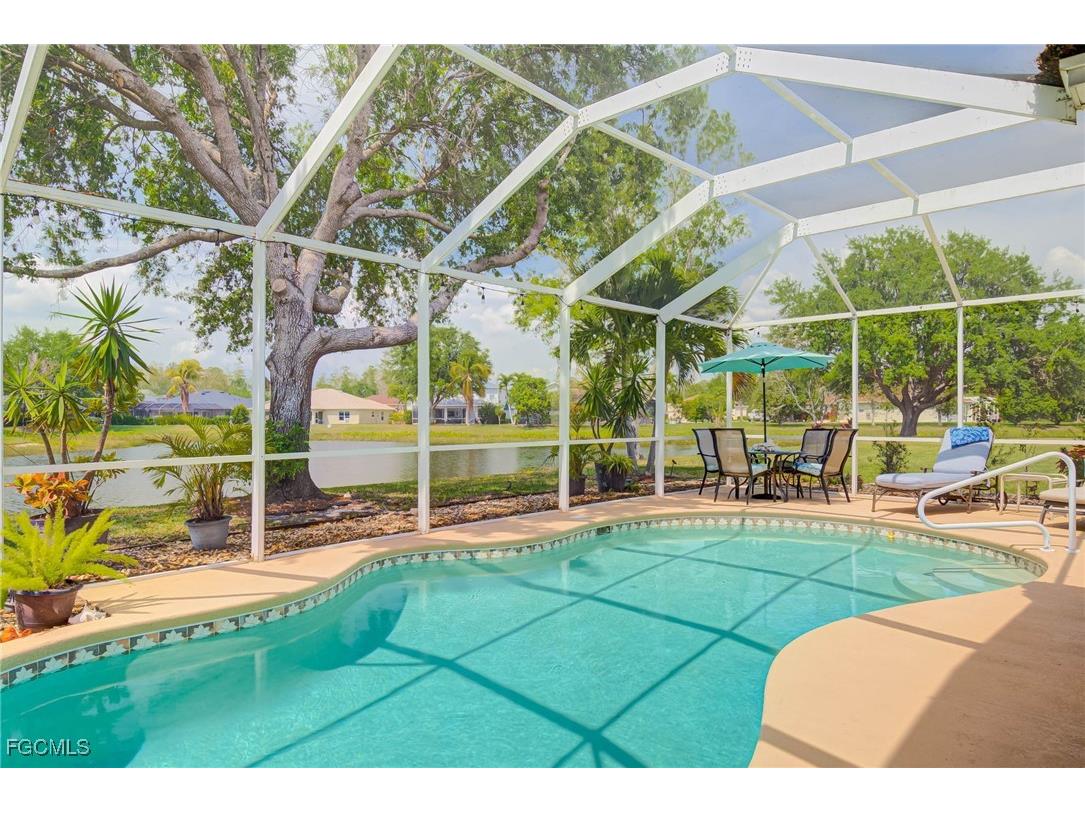 9005 Falcon Pointe Loop Fort Myers FL 33912 2025007311 image23
